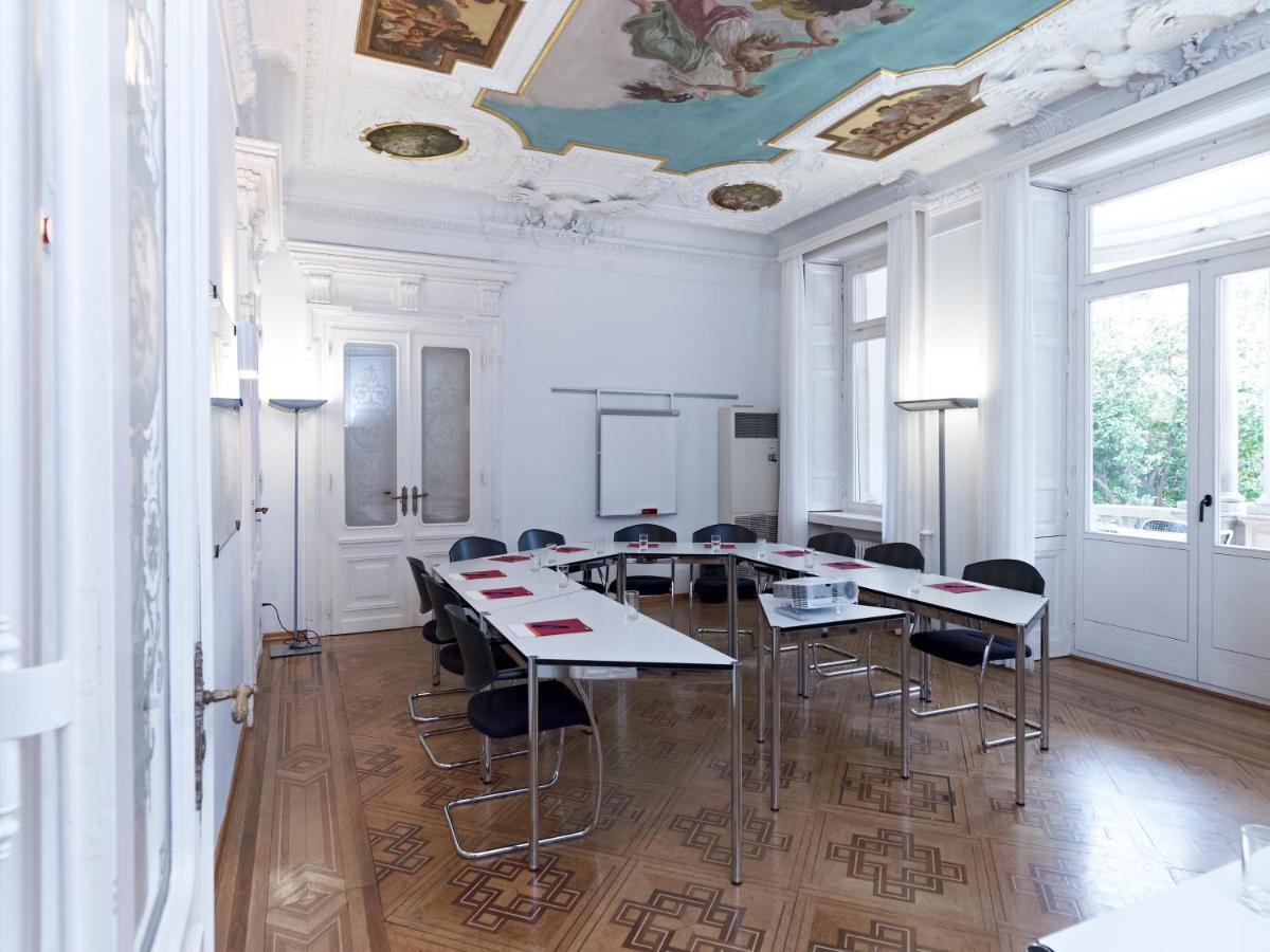 Business Center In Villa Bellinzona Eksteriør billede